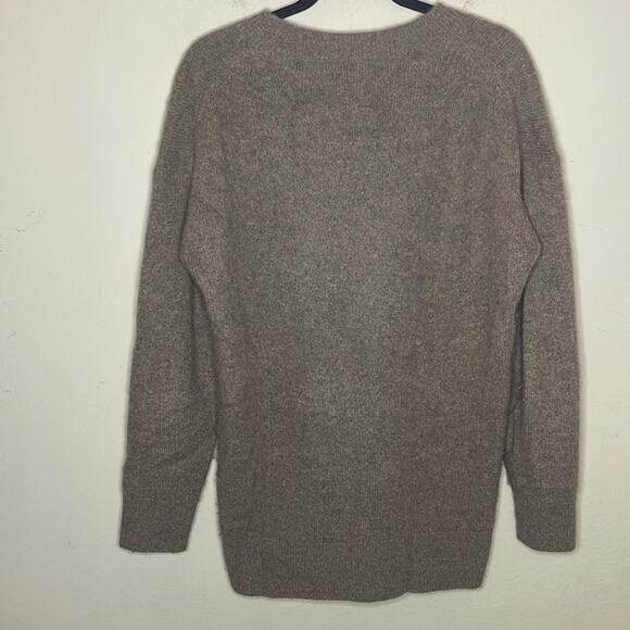 Aritzia The Group by Babaton 100% Cashmere Crewneck Sweater Brown Soft Women XS - Picture 6 of 6